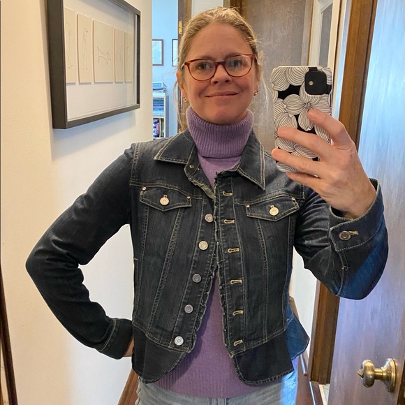 MEET YOUR POSHER! - Picture 2 of 4